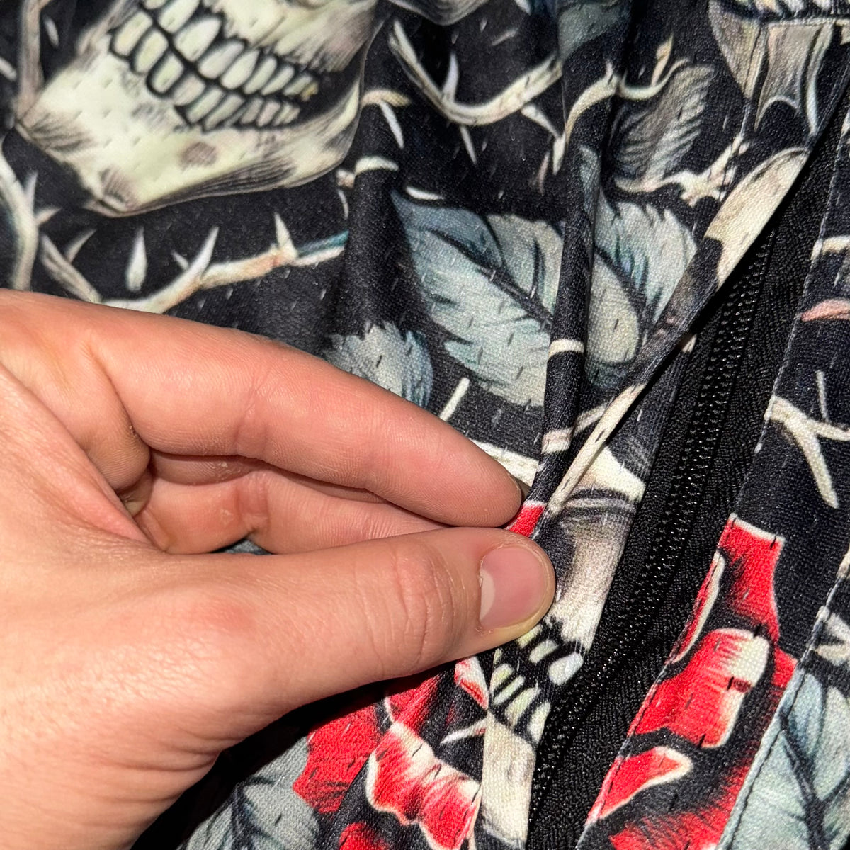 Goat Strength Final Stock – Skull and Roses 5-Inch Mesh Shorts