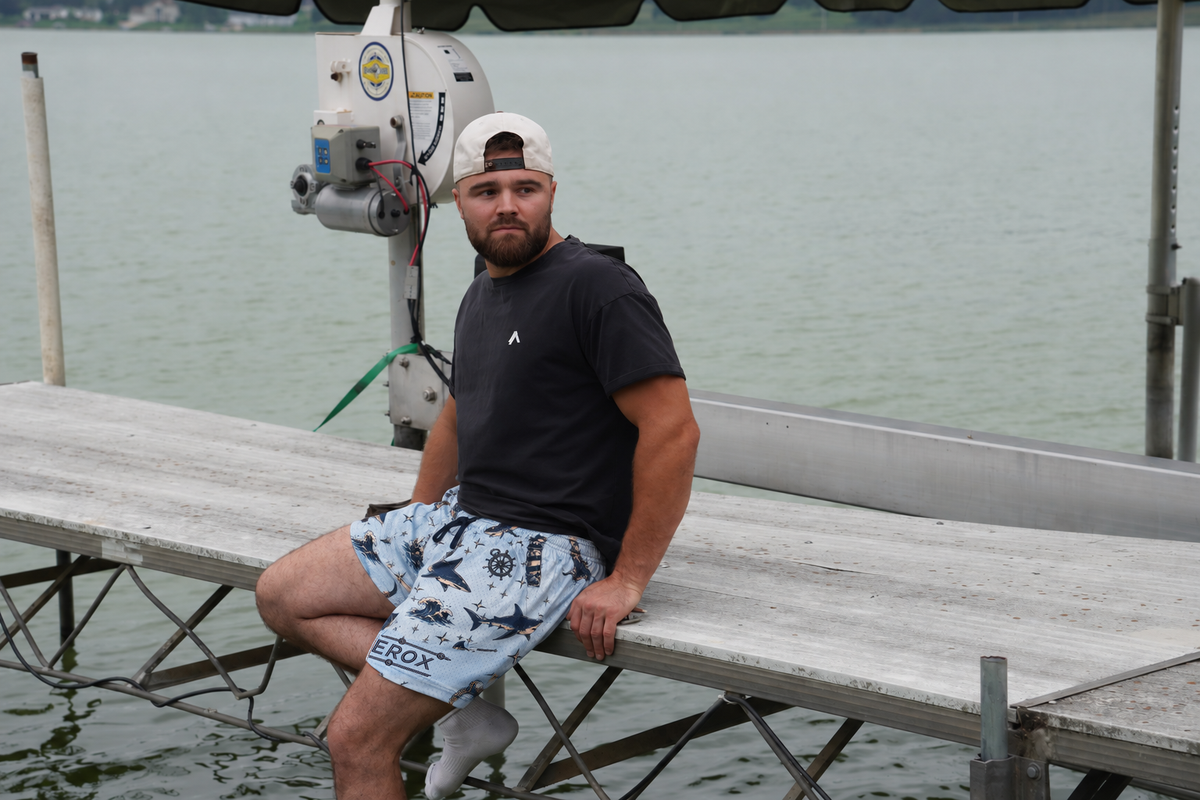 MEROX Shark and Nautical mesh shorts approved men's model photo